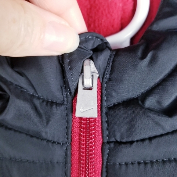 Nike JUST DO IT Fleece-Lined Black & Red Puffer Coat, size 12 Months - Picture 11 of 12